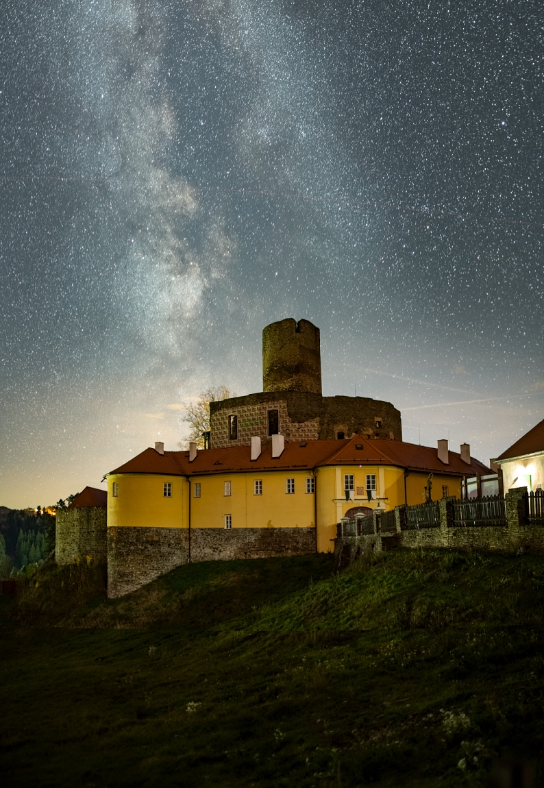 noční hrad Svojanov