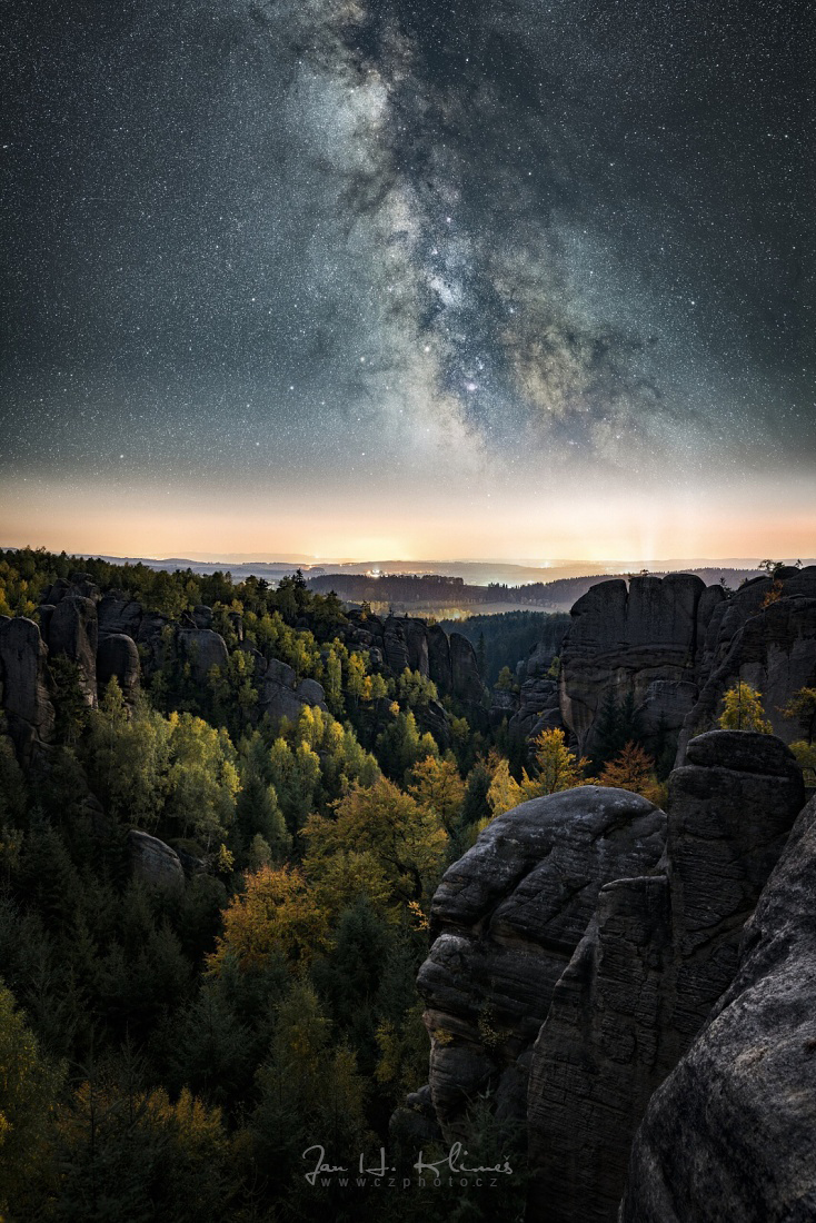 podzimní noc v Broumovkách